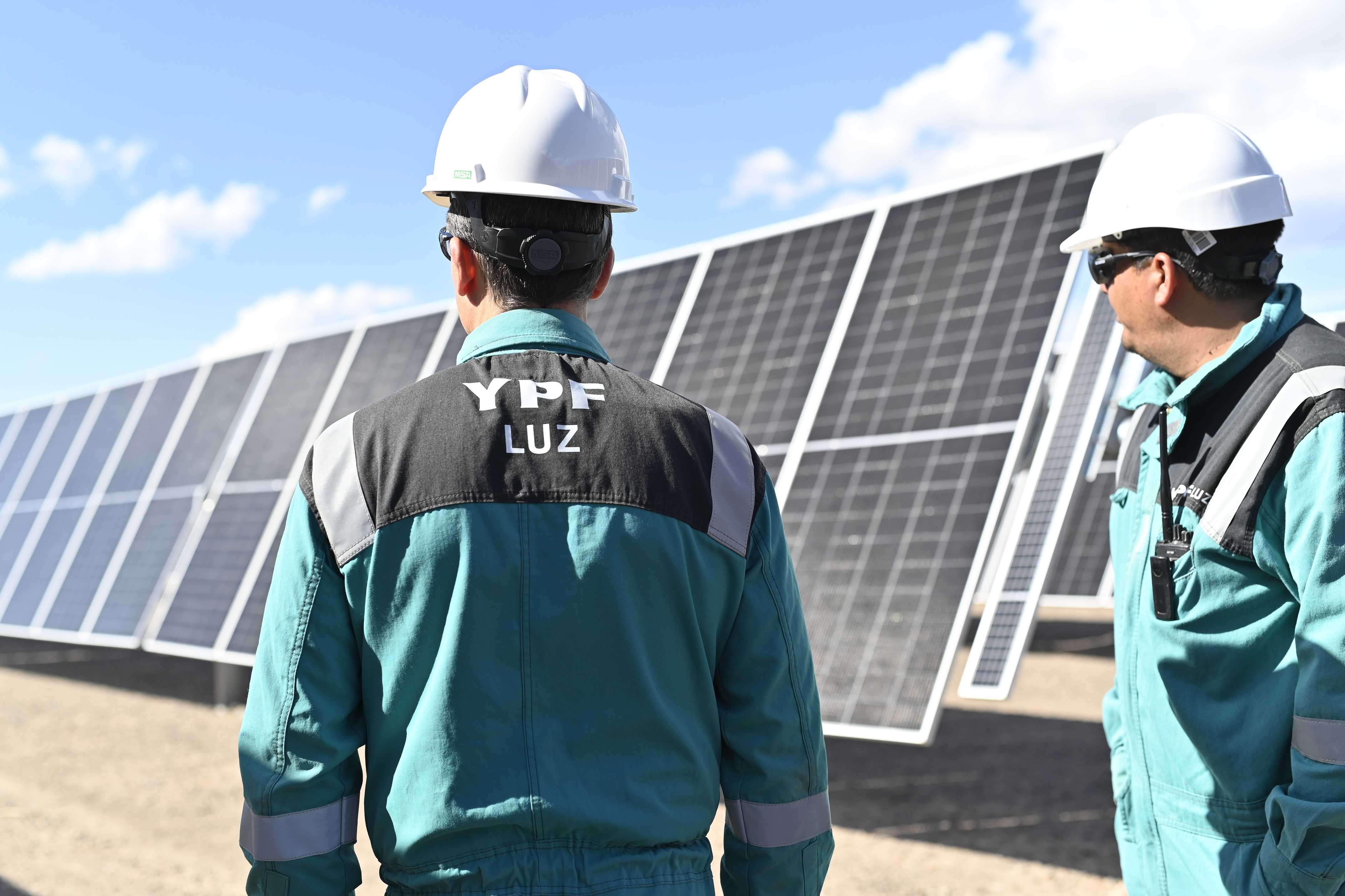 YPF Luz anuncia la construcción de un nuevo parque solar en Mendoza, con una capacidad instalada de 200 MW